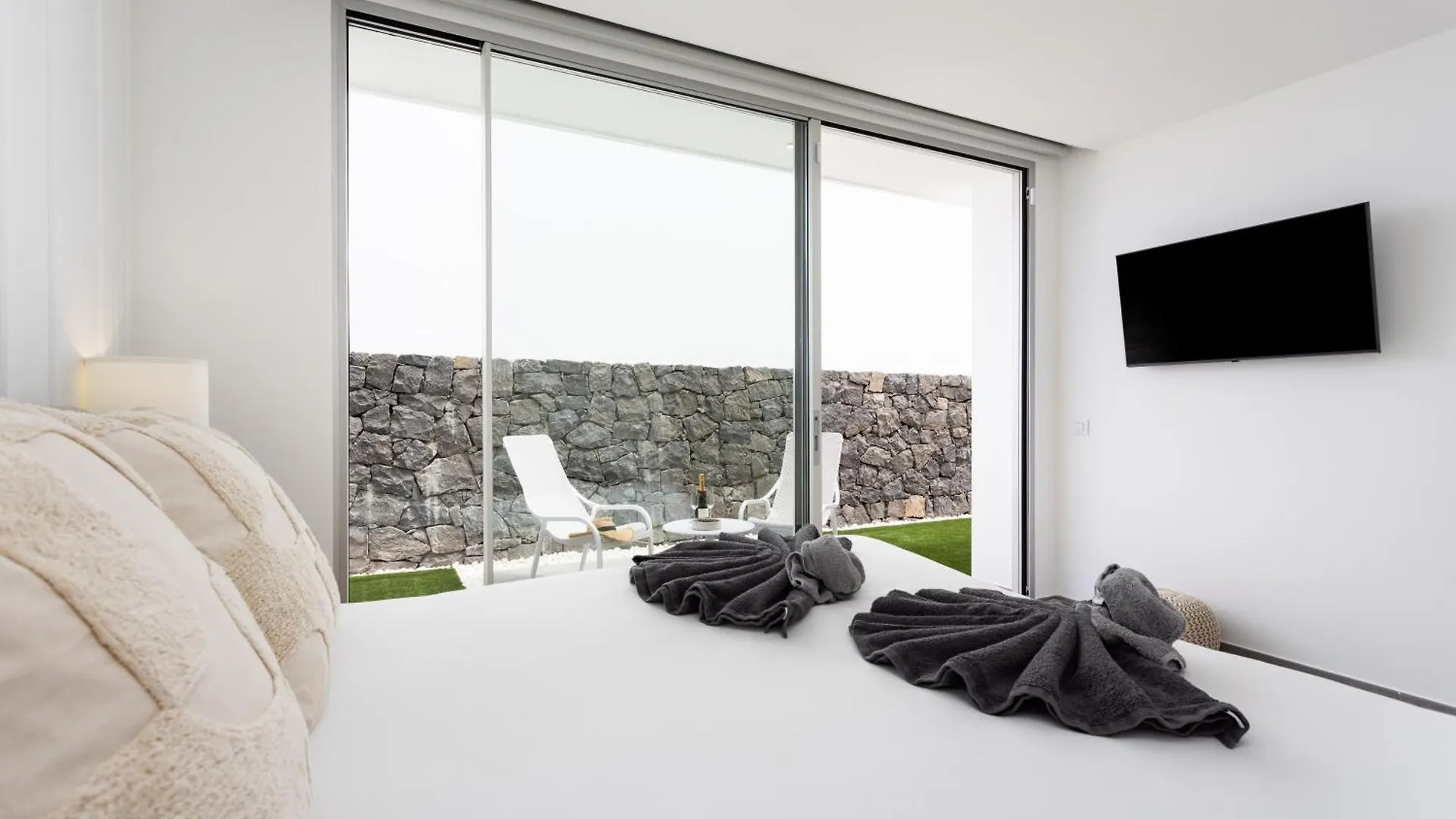 Sybaris Villa 09 By Smart Holiday Costa Adeje  Spanien