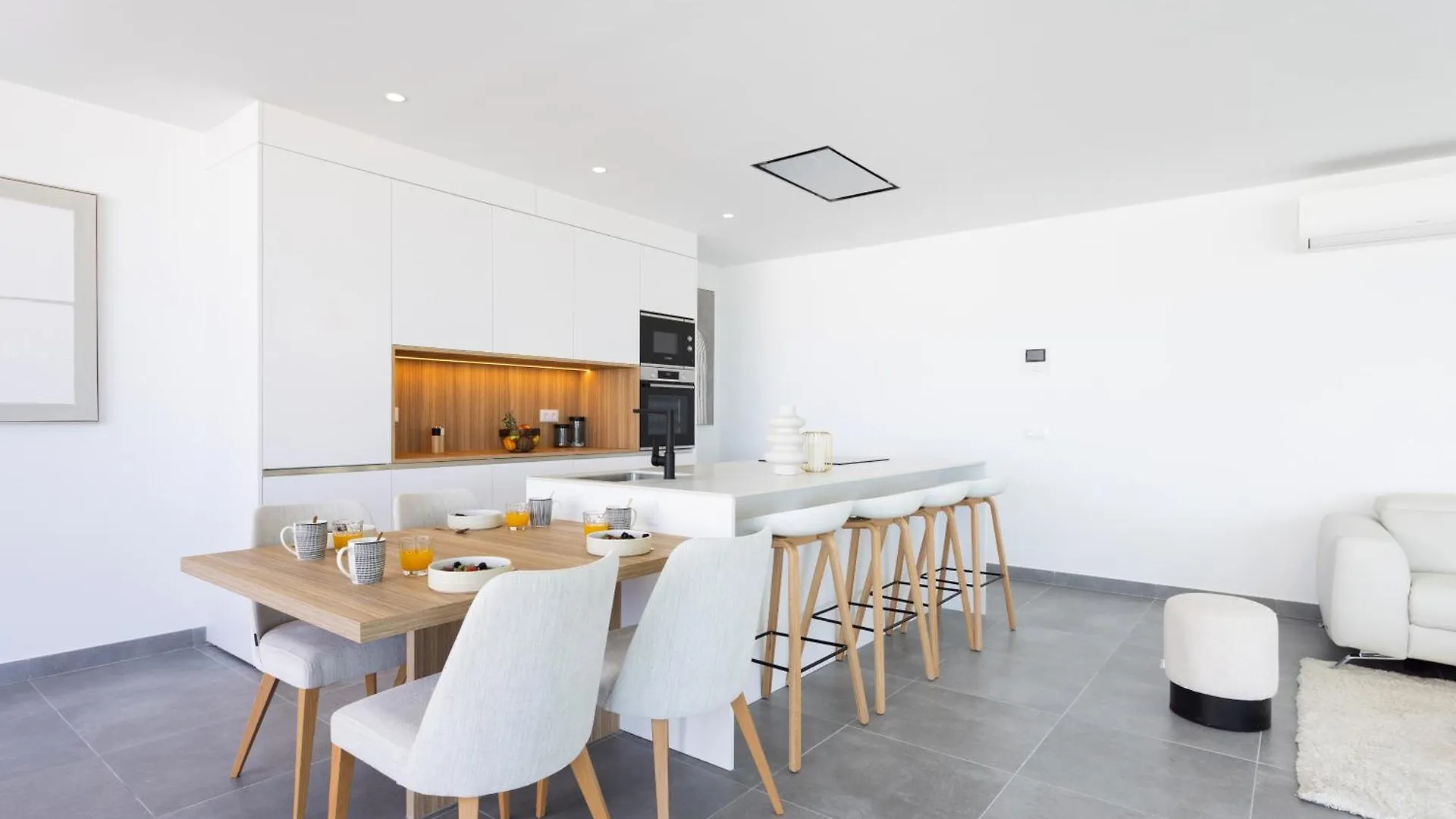 Sybaris Villa 09 By Smart Holiday 阿德耶