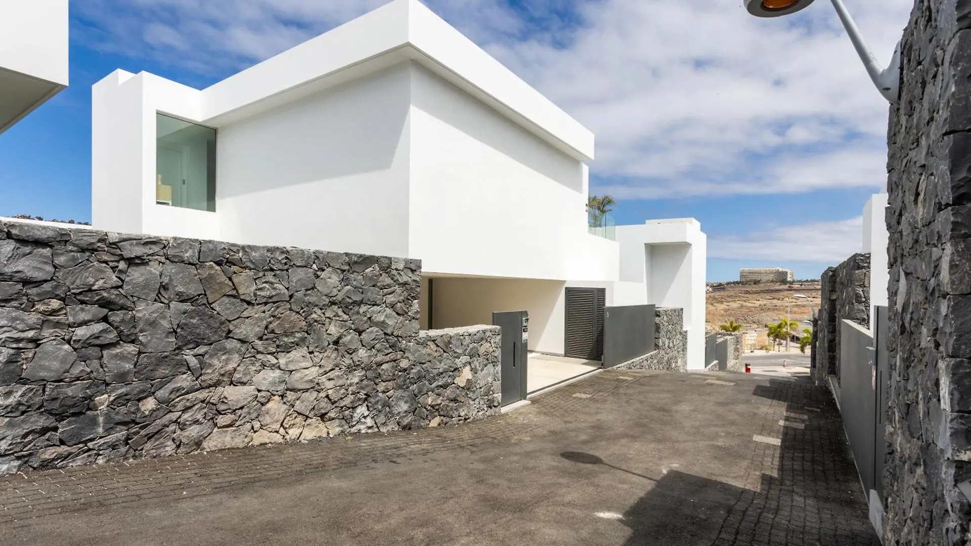 Sybaris Villa 09 By Smart Holiday 阿德耶