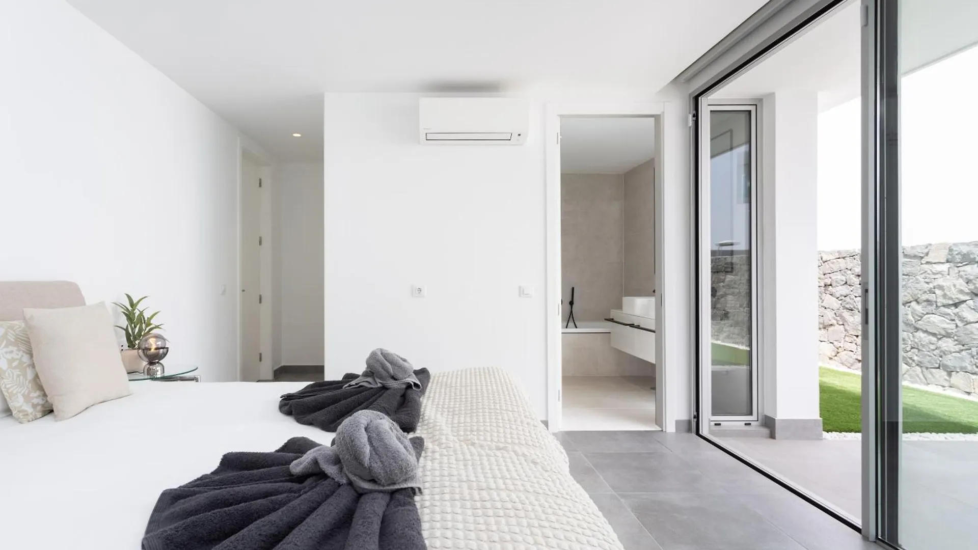 Sybaris Villa 09 By Smart Holiday 阿德耶