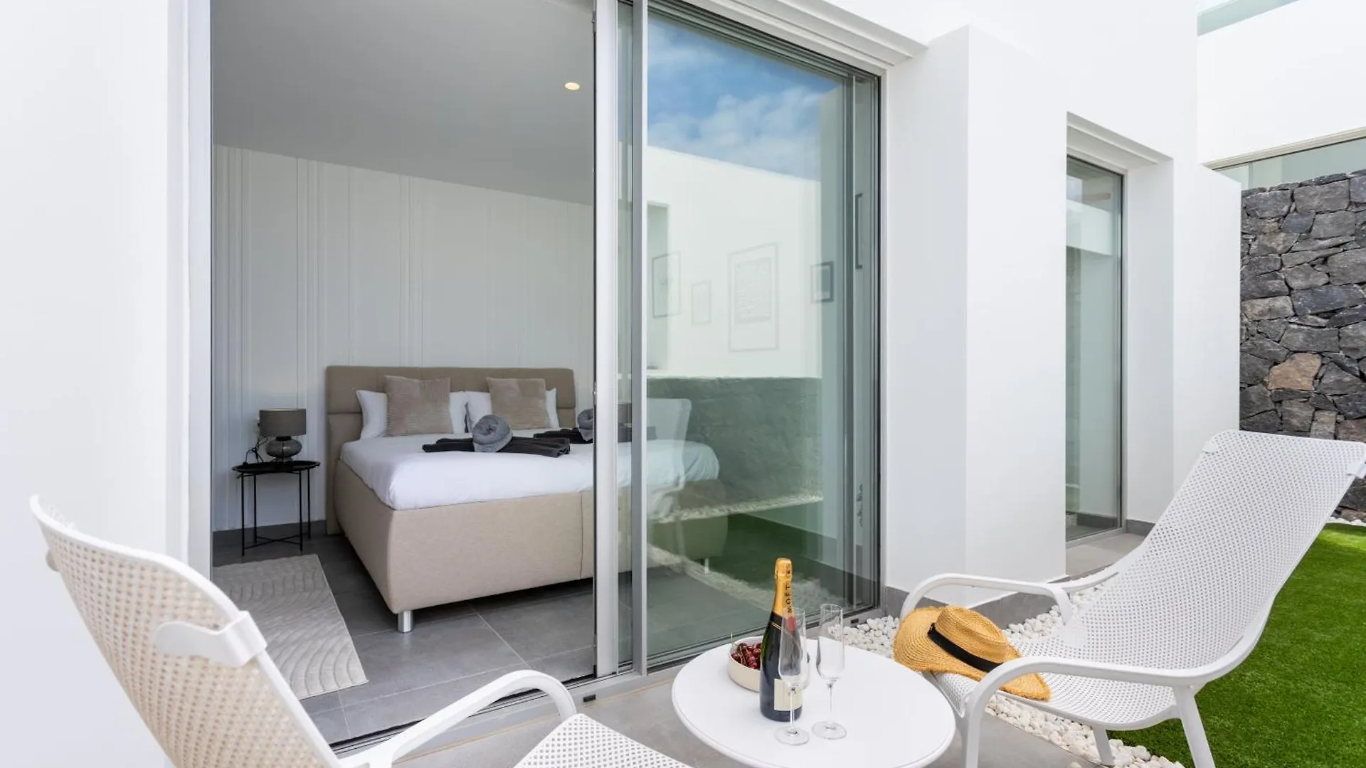Sybaris Villa 09 By Smart Holiday 阿德耶